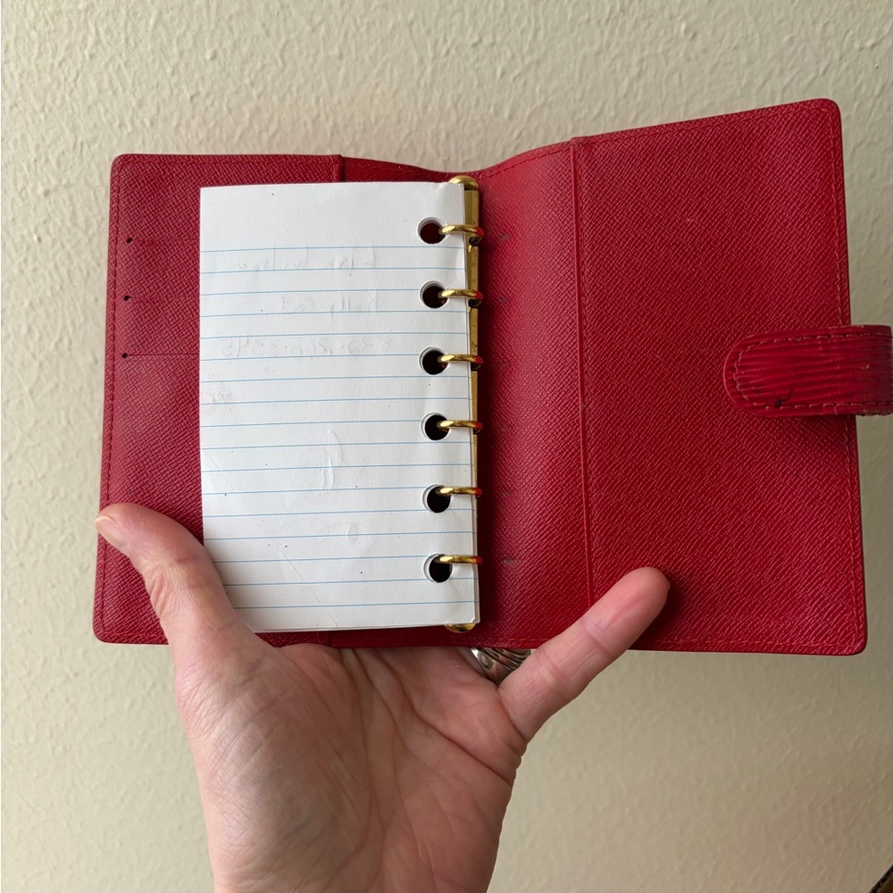 Louis Vuitton Mini Notebook 😍 - Picture 7 of 7